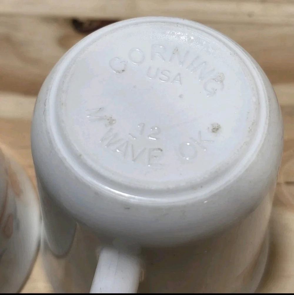 Vintage Corelle Corning Hearts Floral Coffee Mugs‎ Set of 3
